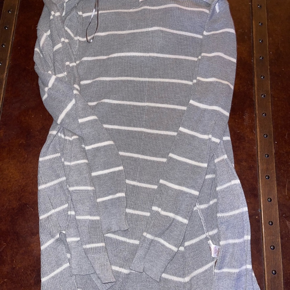 Gray and white cover up